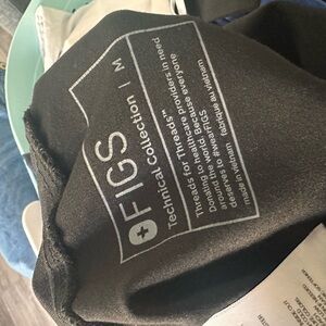 Figs women's jogger scrub pants black size medium